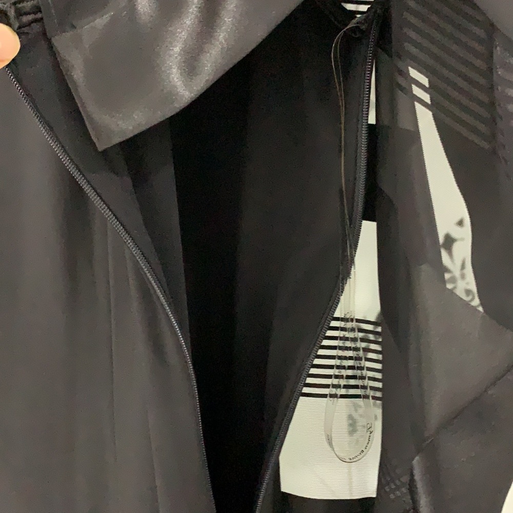 NWOT🇨🇦Stunning FL Black Cocktails Dress With Cape - Picture 8 of 13